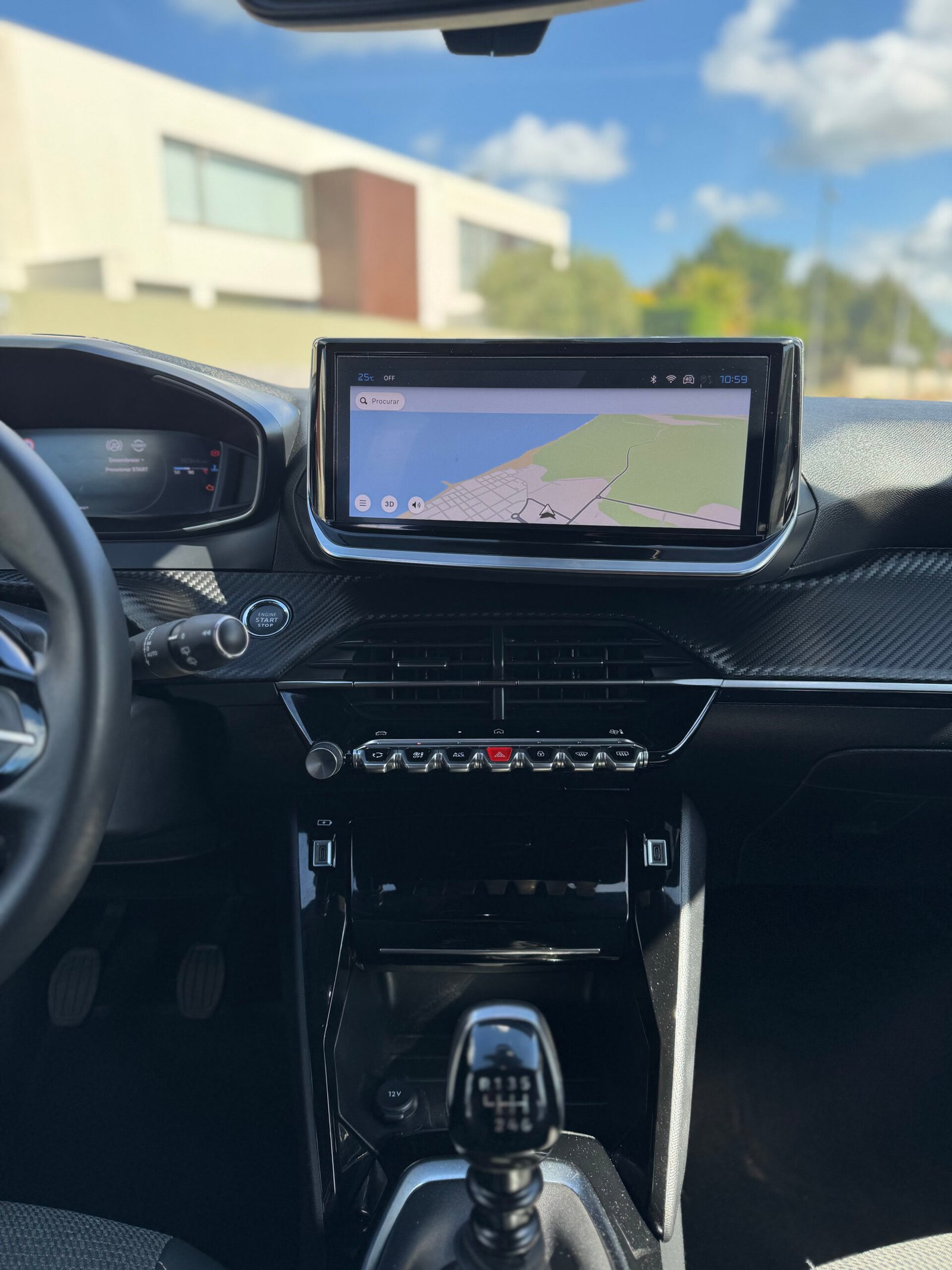 
								Peugeot 2008 Allure completo									
