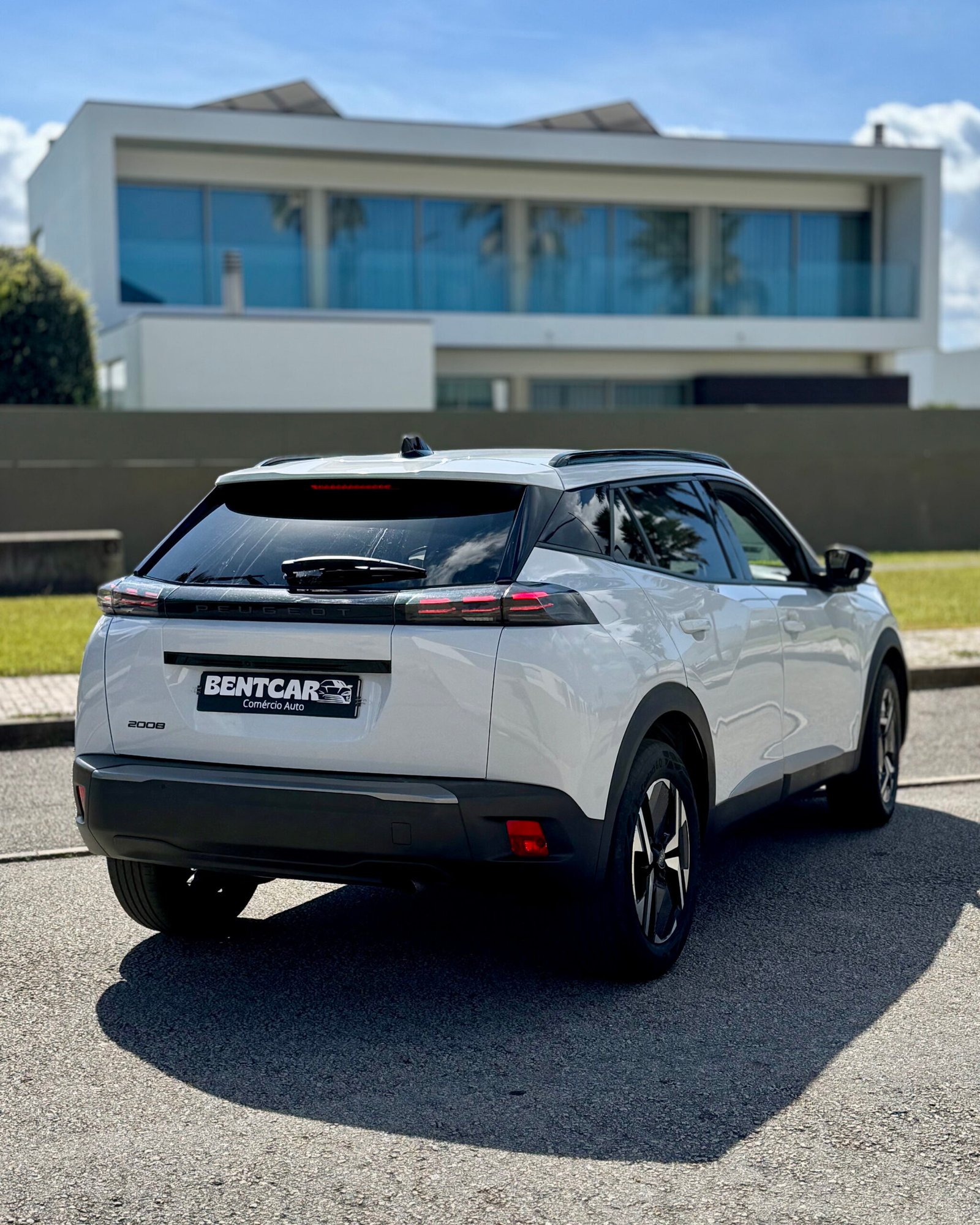 
								Peugeot 2008 Allure completo									