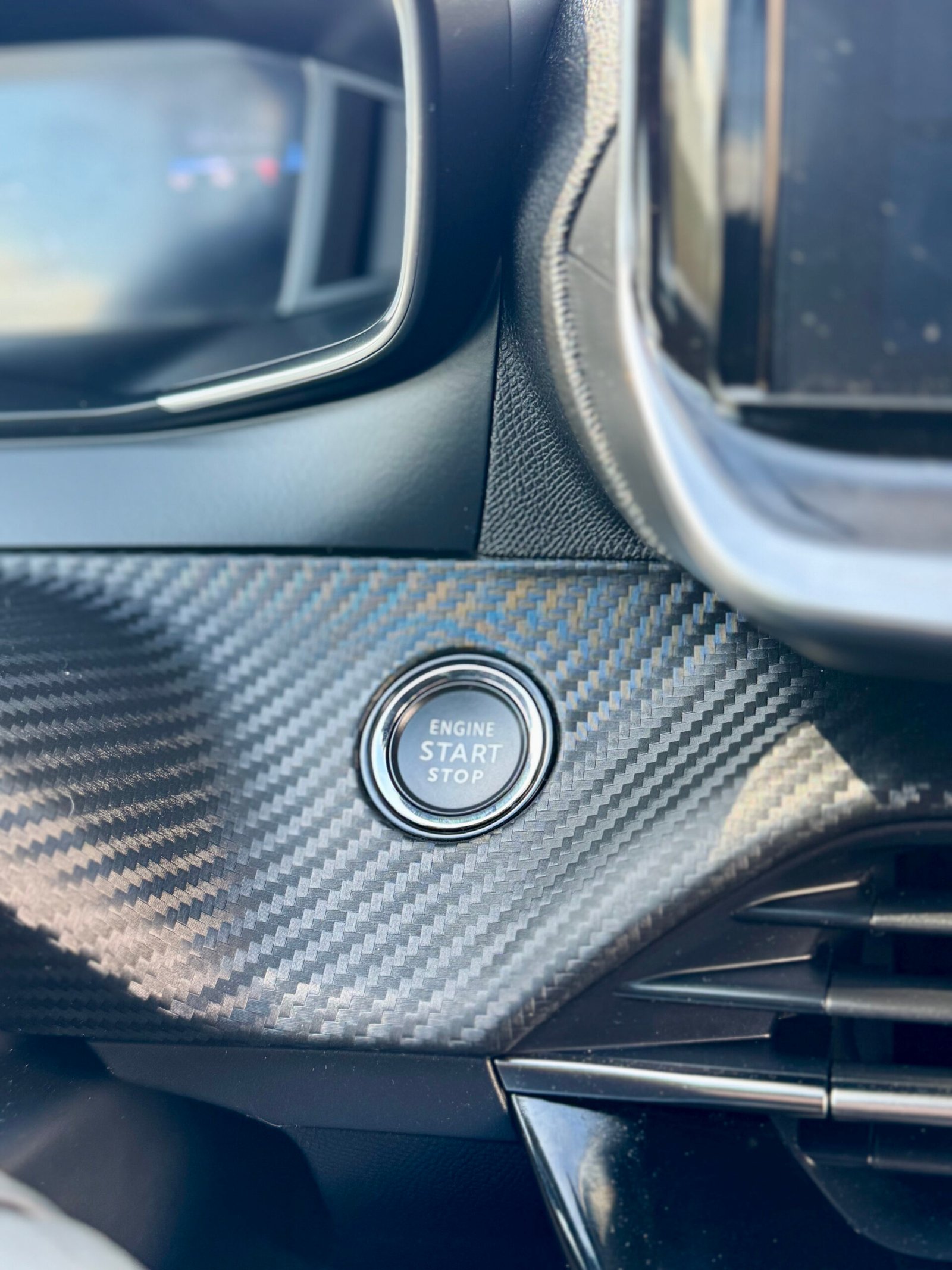 
								Peugeot 2008 Allure completo									