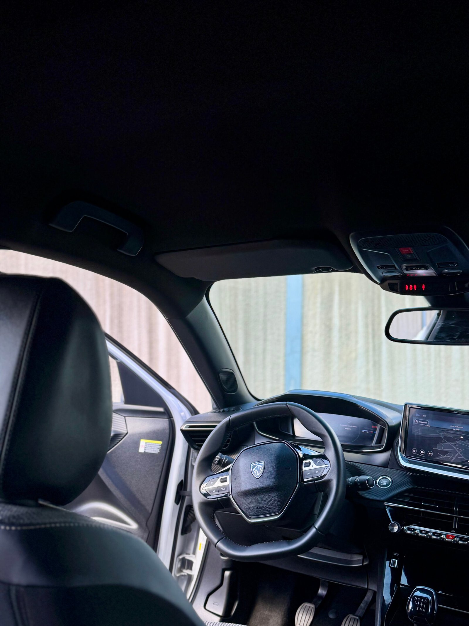 
								Peugeot 2008 Allure completo									