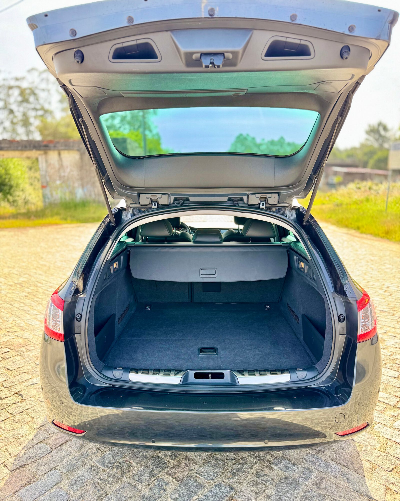 
								Peugeot 508 SW completo									